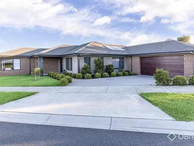House for rent in Drouin, Victoria