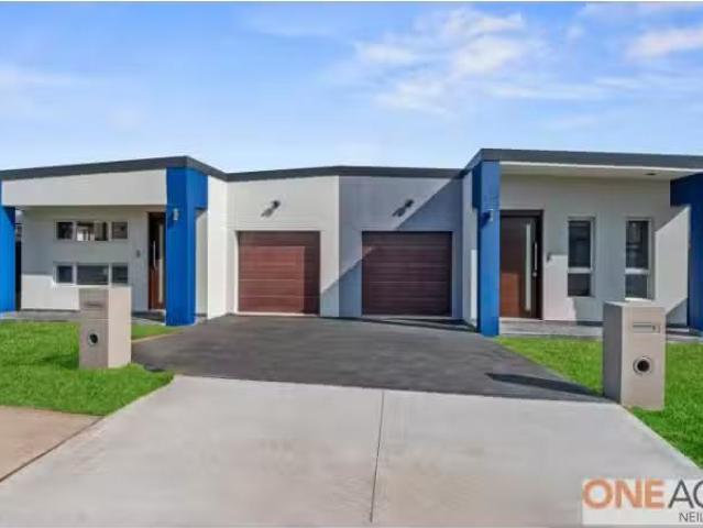 Condo for rent in Hamlyn Terrace, New South Wales