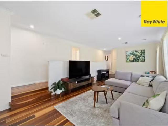 House for rent in Isaacs, District of Woden Valley