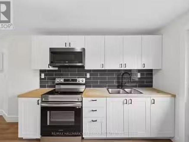 House for rent in Downtown Sutton, Sutton