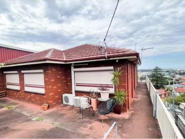 Condo for rent in Wollongong West, New South Wales