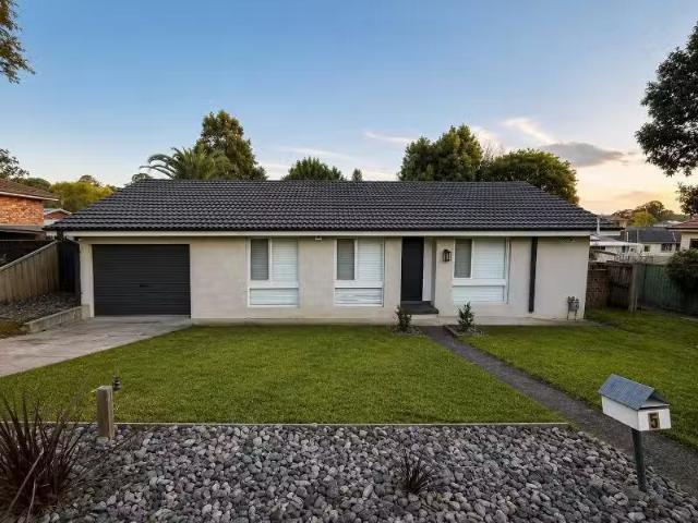 House for rent in Bradbury, Sydney