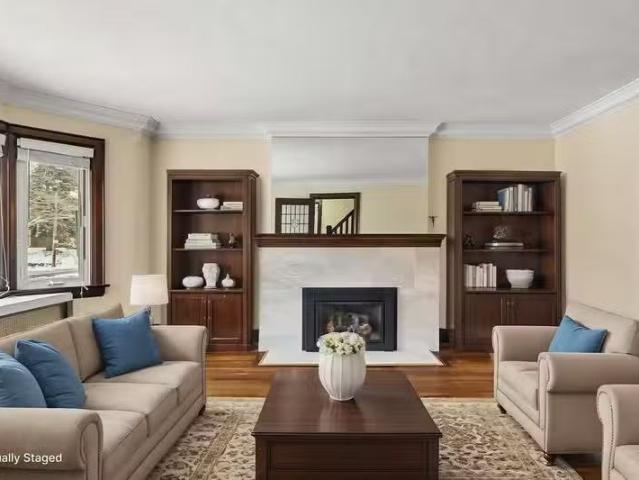 House for rent in Woburn, Ontario
