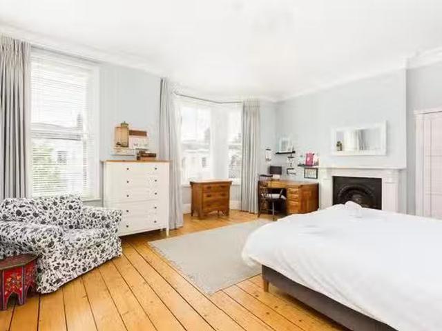 Apartment for rent in Sydenham, Green Close