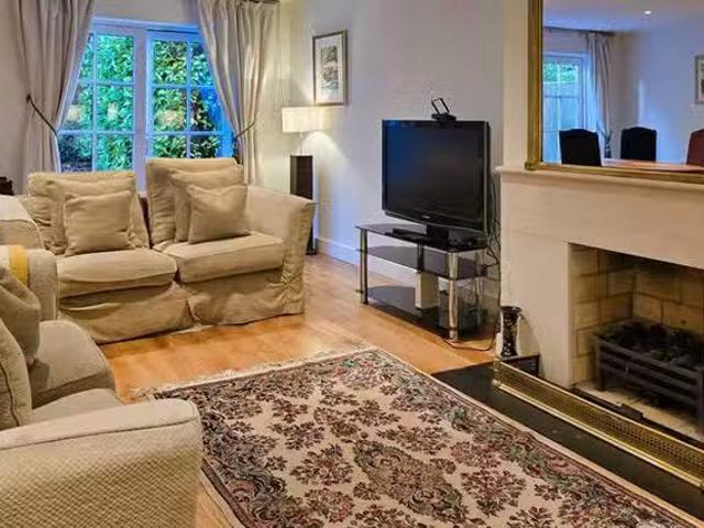 Apartment to rent in Dun Laoghaire, North Tipperary