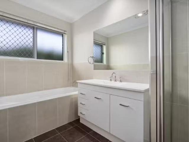 House for rent in Franklin, Australian Capital Territory