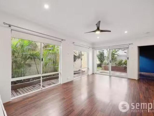 House for rent in Coolbellup, Western Australia