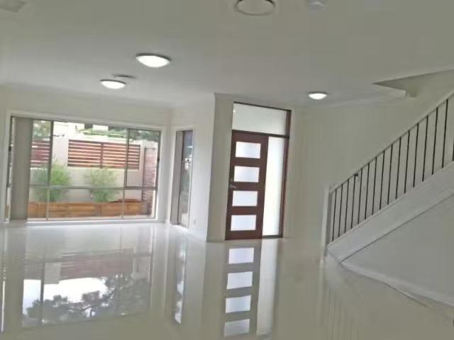 Condo for rent in Sydney, New South Wales