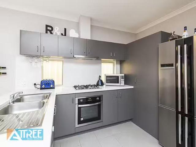 House for rent in Canning Vale, Western Australia