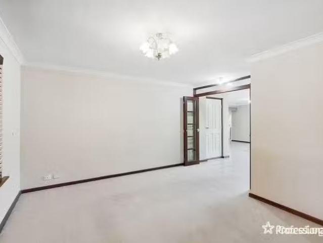 House for rent in High Wycombe, Western Australia
