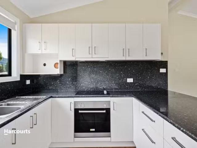 House for rent in Brooks Bay, Tasmania