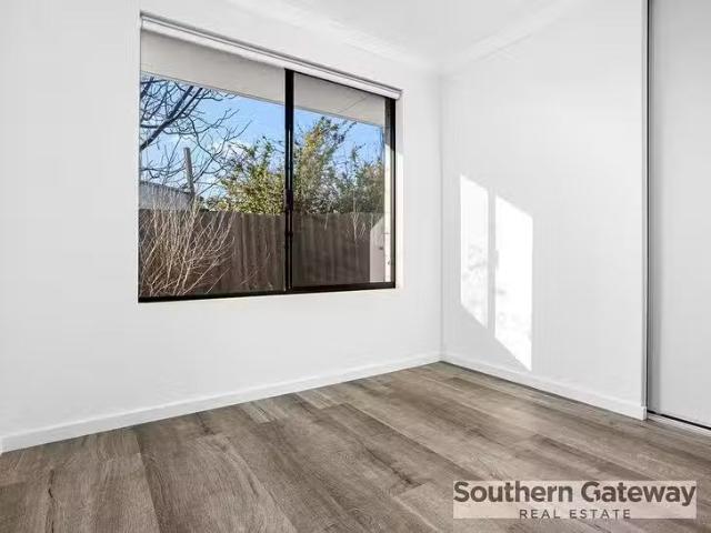 House for rent in Calista, Western Australia