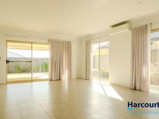 House for rent in Banksia Grove, Western Australia