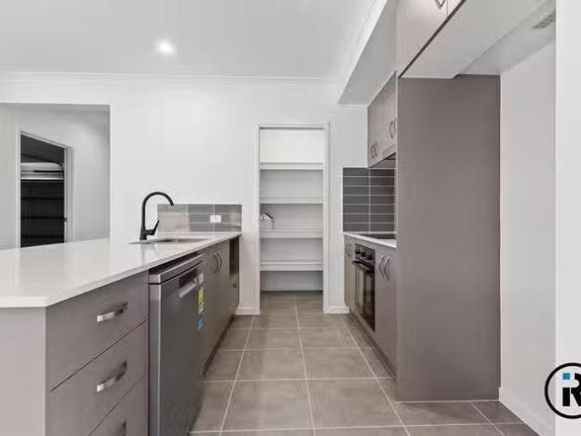 House for rent in Gleneagle, Queensland