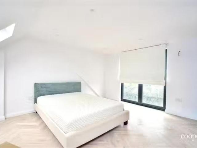 House for rent in Hatch End, Greater London