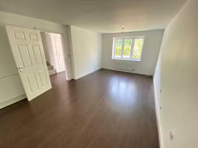House for rent in Dickens Heath, Dickens Heath