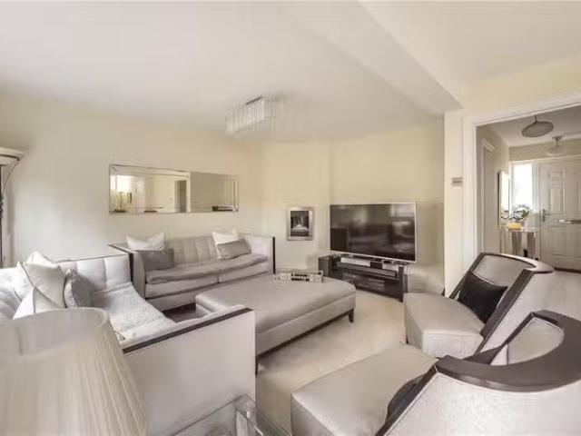 House for rent in St Albans, Five Acres