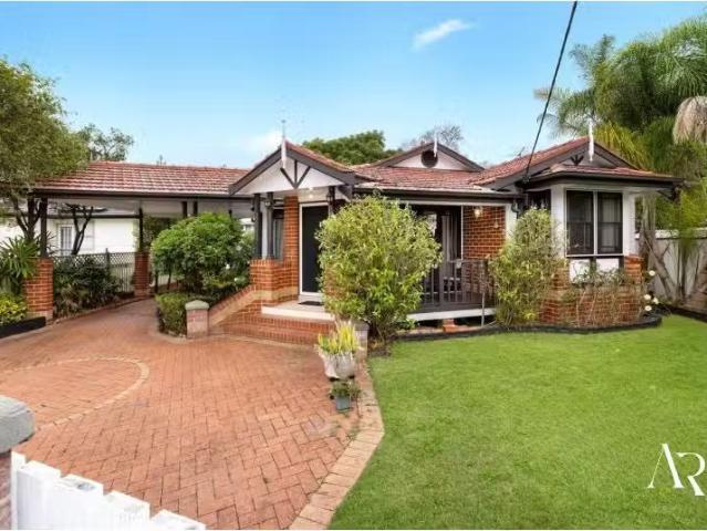 House for rent in Holsworthy, Sydney