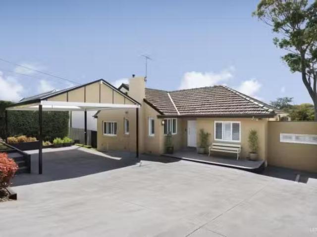 House for rent in Greythorn, Melbourne