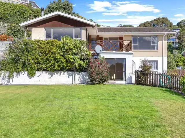 House for rent in Chaslands, Canterbury