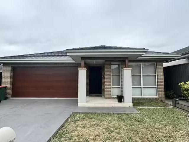 House for rent in Gregory Hills, Sydney