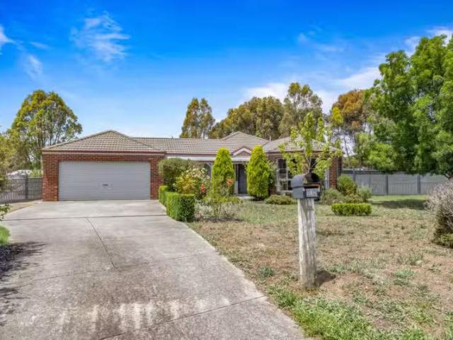 House for rent in Cardigan Village, Victoria