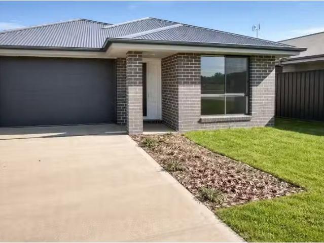 Condo for rent in Piallamore, New South Wales