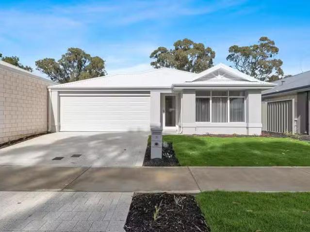 House for rent in Kwinana Town Centre, Western Australia