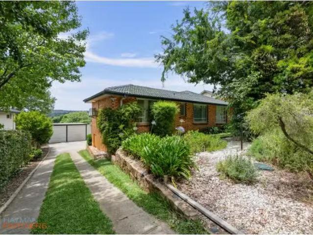 House for rent in Curtin, District of Woden Valley