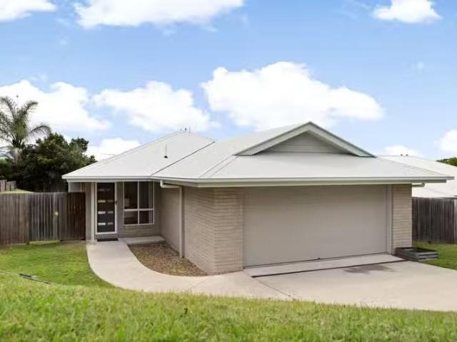 House for rent in Southside, Queensland