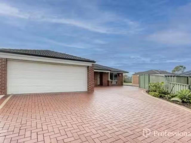 House for rent in High Wycombe, Western Australia