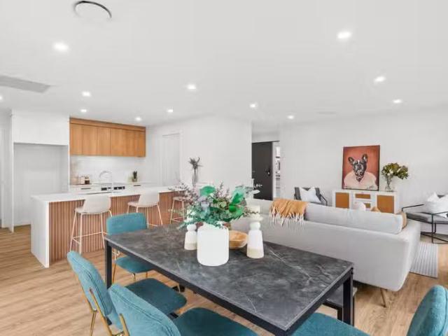 House for rent in Chaslands, Canterbury