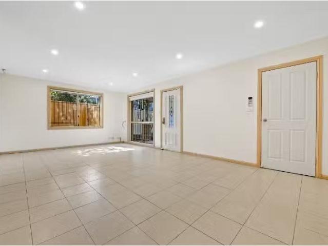 Condo for rent in Sydney, New South Wales
