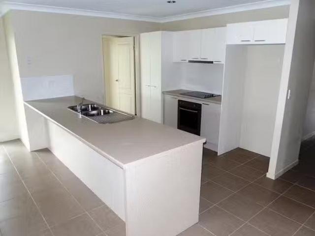 House for rent in Mount Low, Queensland
