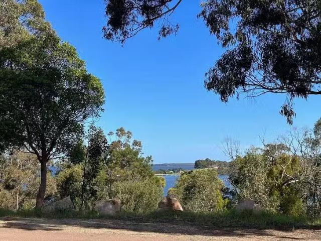 House for rent in Paynesville, Victoria