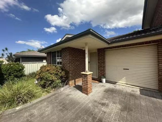 Condo for rent in Sydney, New South Wales