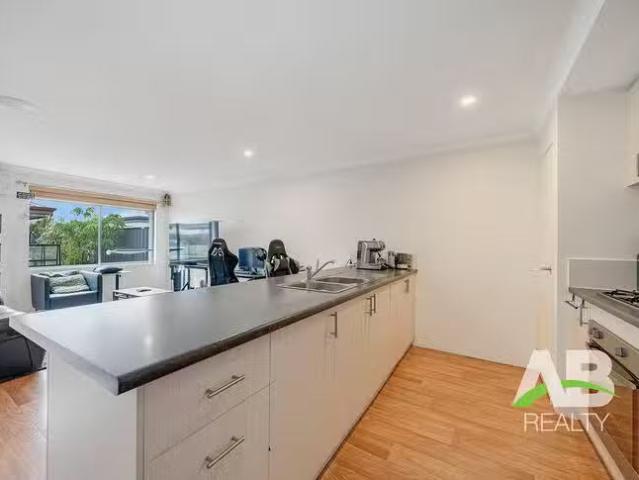 House for rent in Banksia Grove, Western Australia