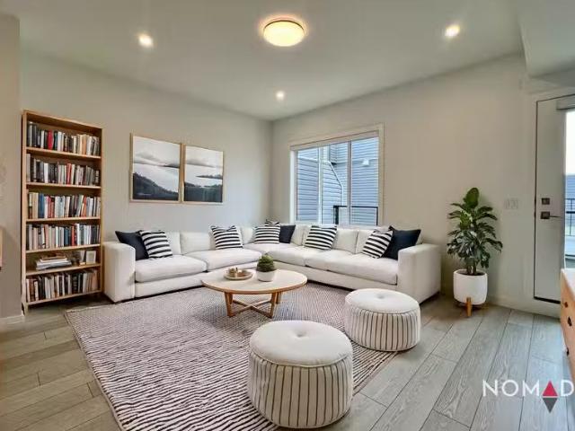 Condo for rent in Chestermere, Alberta