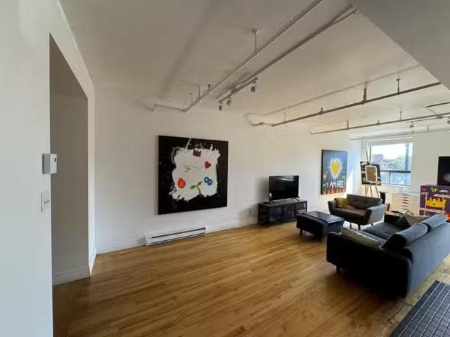 Condo for rent in St. Leonard's, Quebec
