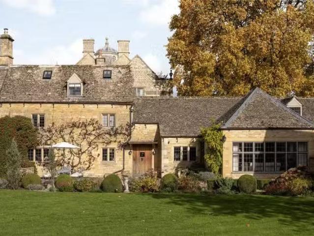House for rent in Fossebridge, Gloucestershire