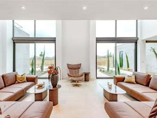House for rent in Hickstead, Perryfields