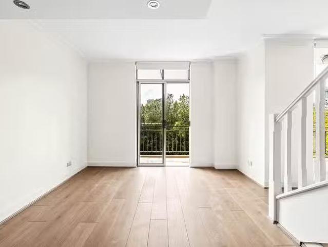 Apartment for rent in Woorinen South, Victoria