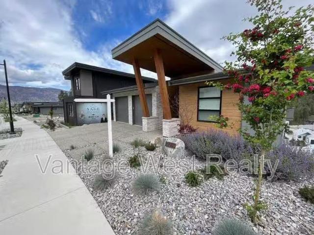 House for rent in Winfield, British Columbia