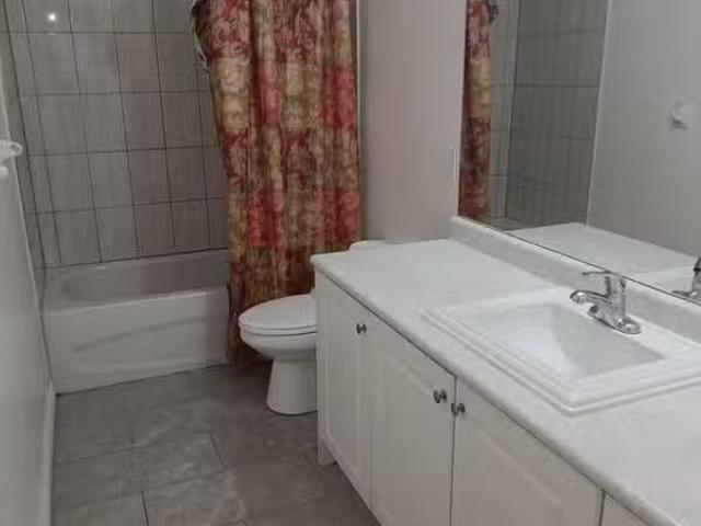 House for rent in Georgina, Ontario
