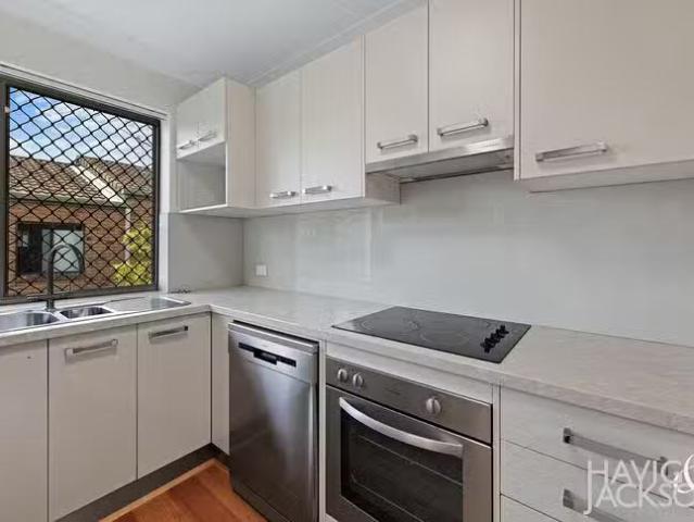 Apartment for rent in Toombul, Queensland