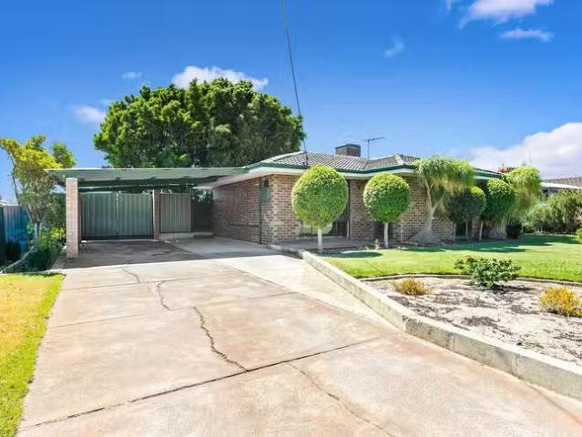 House for rent in Forrestfield, Western Australia