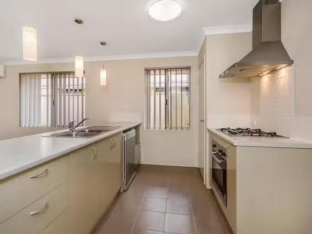 House for rent in Secret Harbour, Western Australia