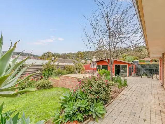 House for rent in Mount Nasura, Western Australia