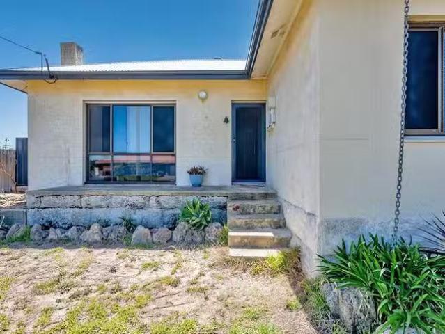 House for rent in Safety Bay, Western Australia