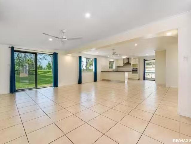 House for rent in Armstrong Beach, Queensland